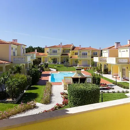 Silver Coast Holidays דירה